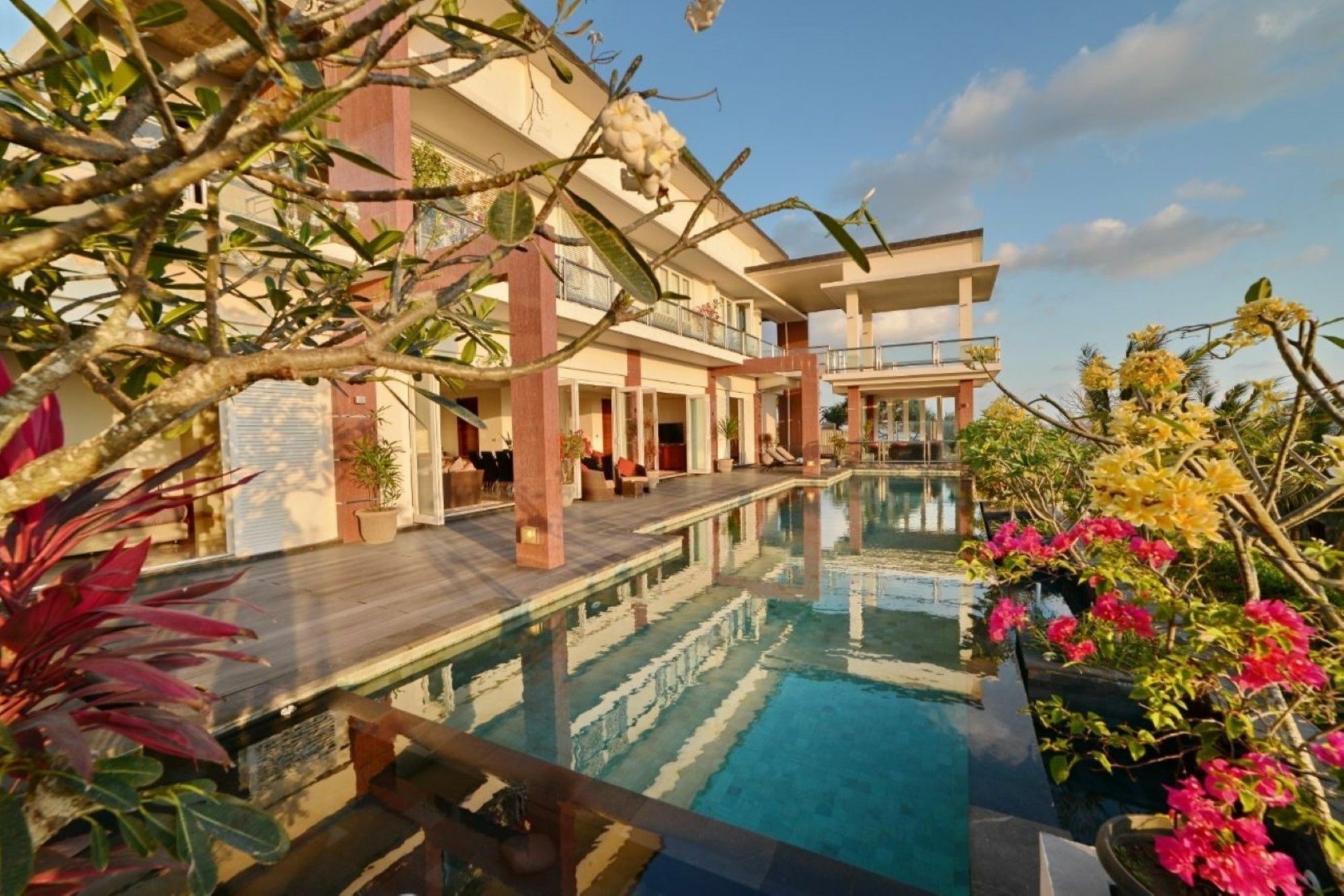 Rajavilla Lombok Resort - Seaside Serenity Senggigi Exterior foto